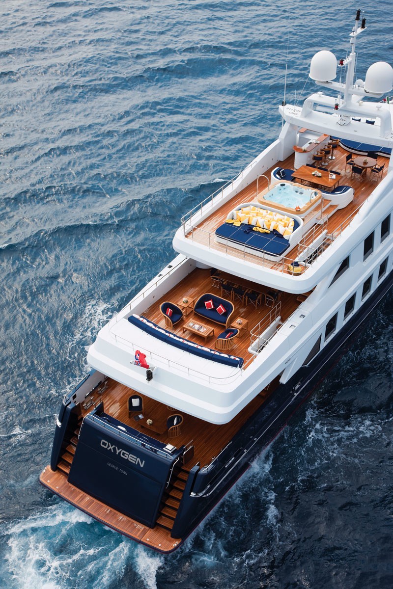 [42m-Yacht-OXYGEN]-7042-26.jpg