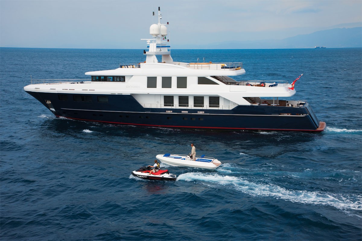 [42m-Yacht-OXYGEN]-7042-51.jpg