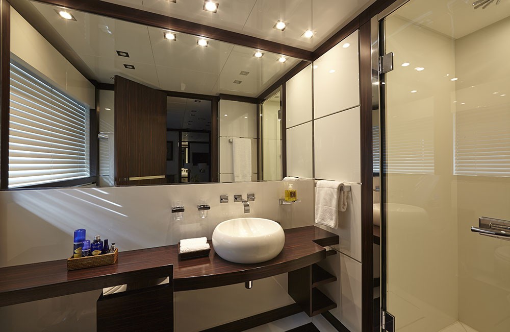 [43m-Yacht-ANTELOPE-III]-7245-180.jpg