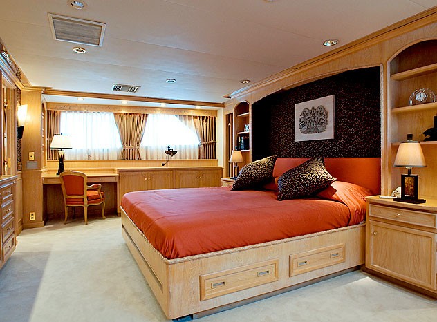 [45m-Yacht-LADY-ROSE]-7026-106.jpg