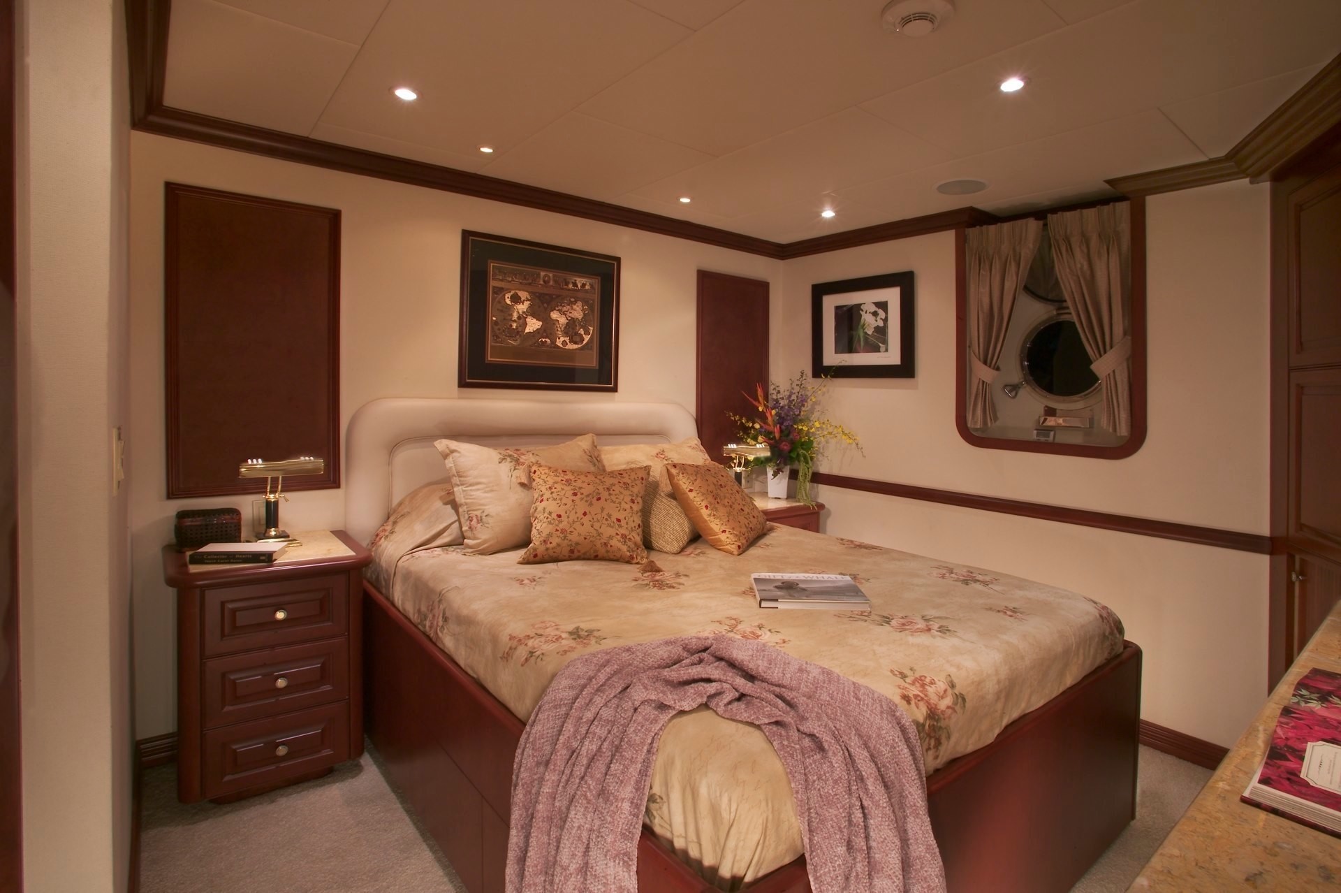 [55m-Yacht-STARGAZER]-7211-112.jpg