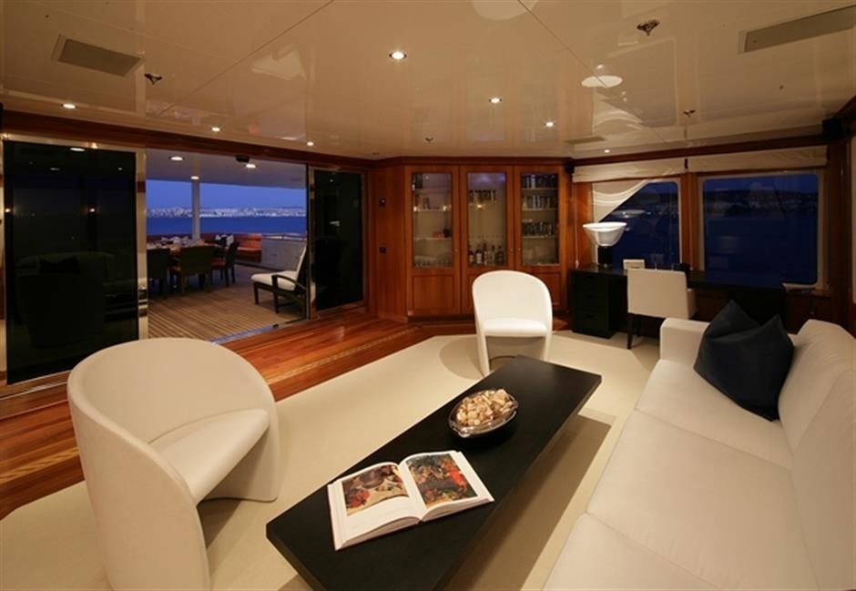 [56m-Yacht-THE-WELLESLEY]-7296-112.jpg