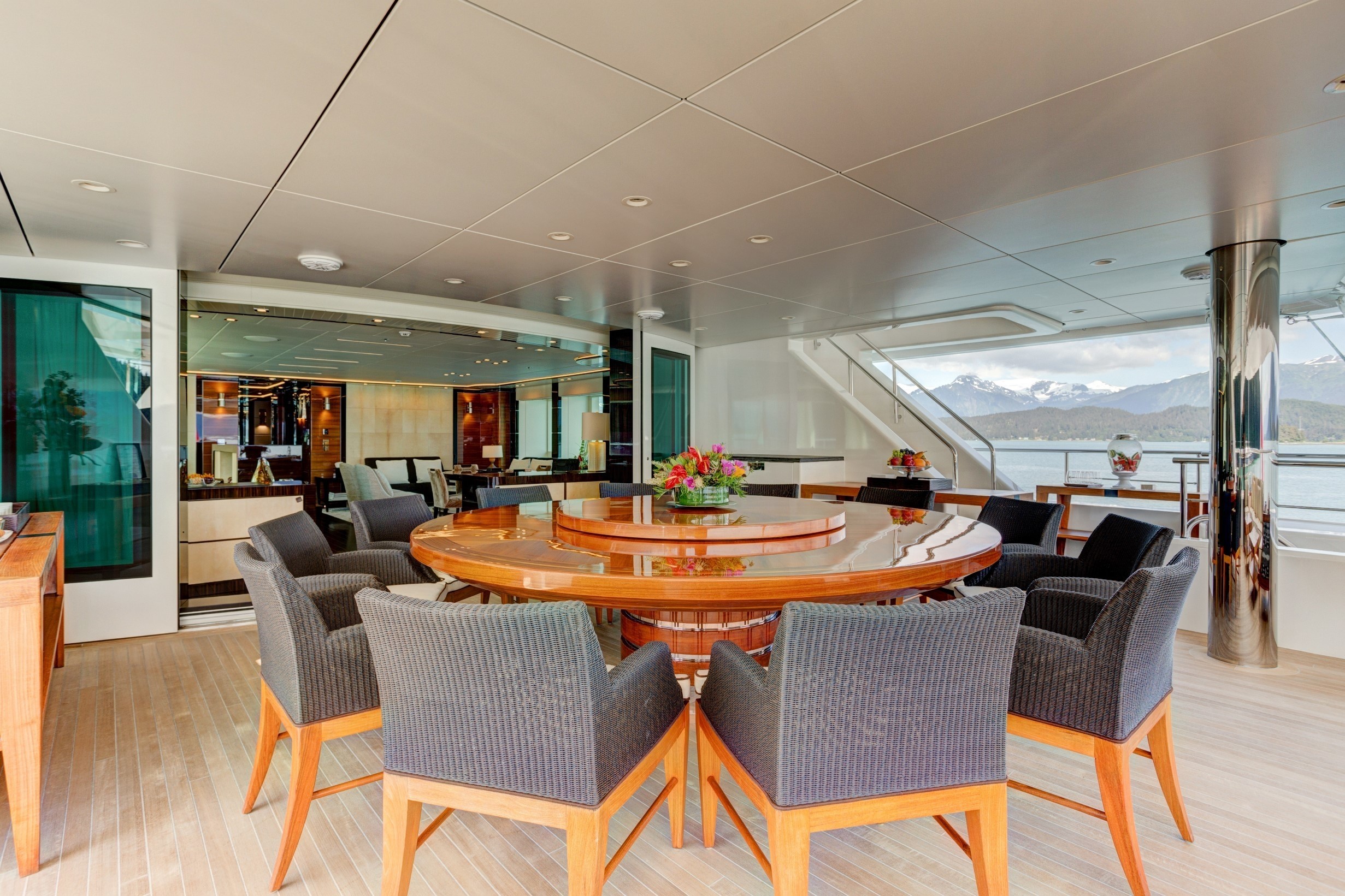 [63m-Yacht-PARTY-GIRL]-7575-131.jpg