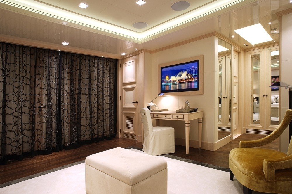 [73m-Yacht-VICKY]-7653-93.jpg