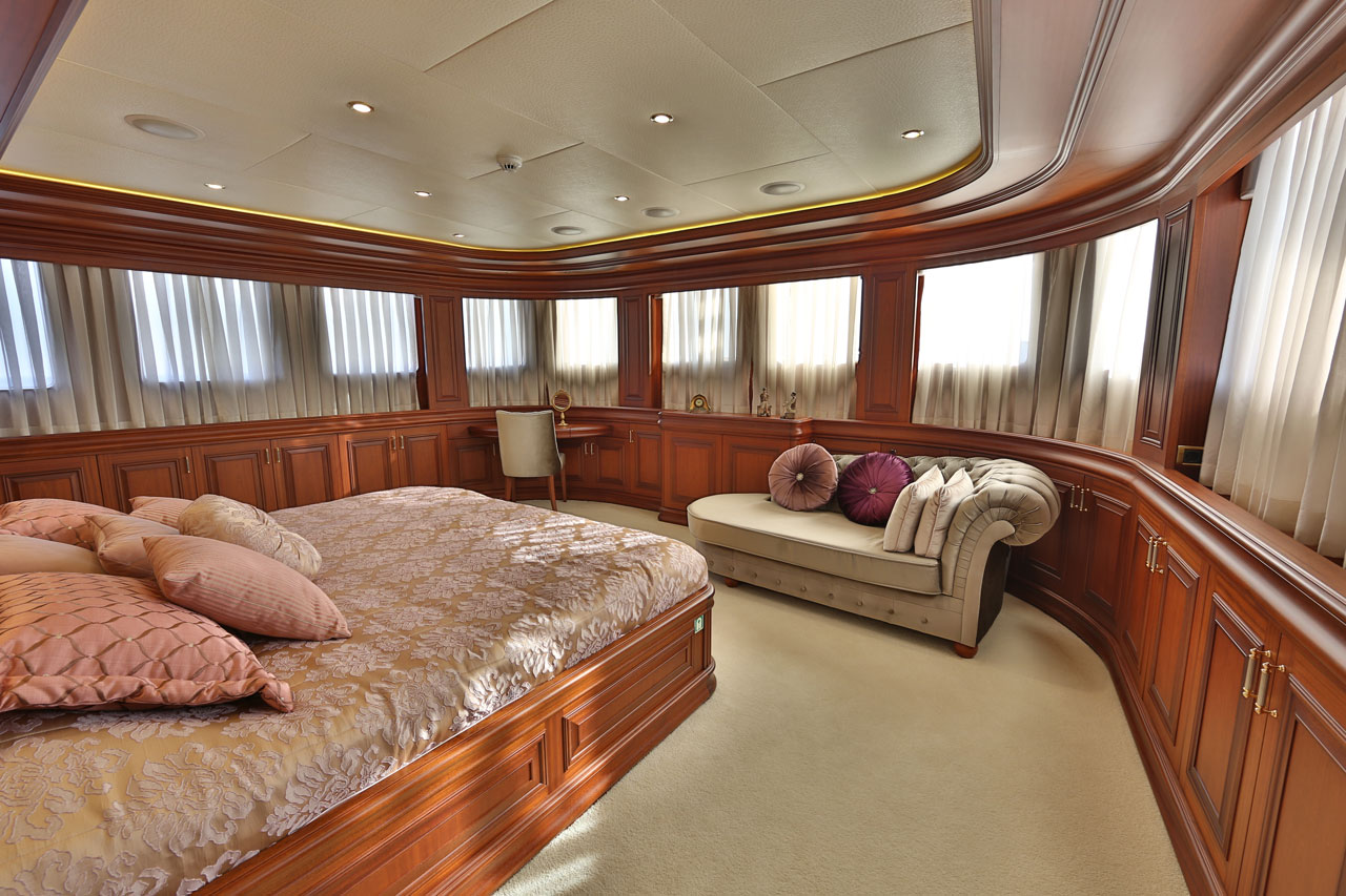 [MOTOR-YACHT-BILGIN--CLASSIC]-7524-8.jpg