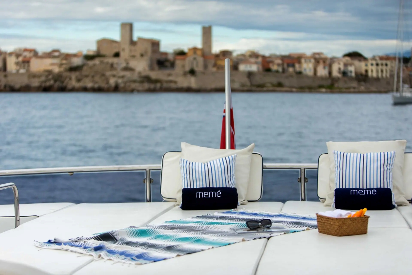 [MOTOR-YACHT-MEME]-7674-6.jpg
