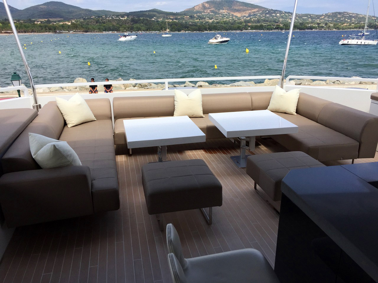 [MOTOR-YACHT-MOCEAN]-7195-10.jpg