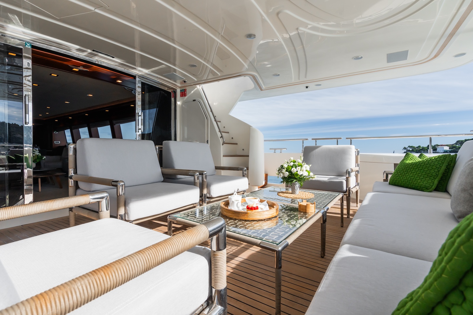 [MOTOR-YACHT-PORT-GHALIB]-7698-4.jpg