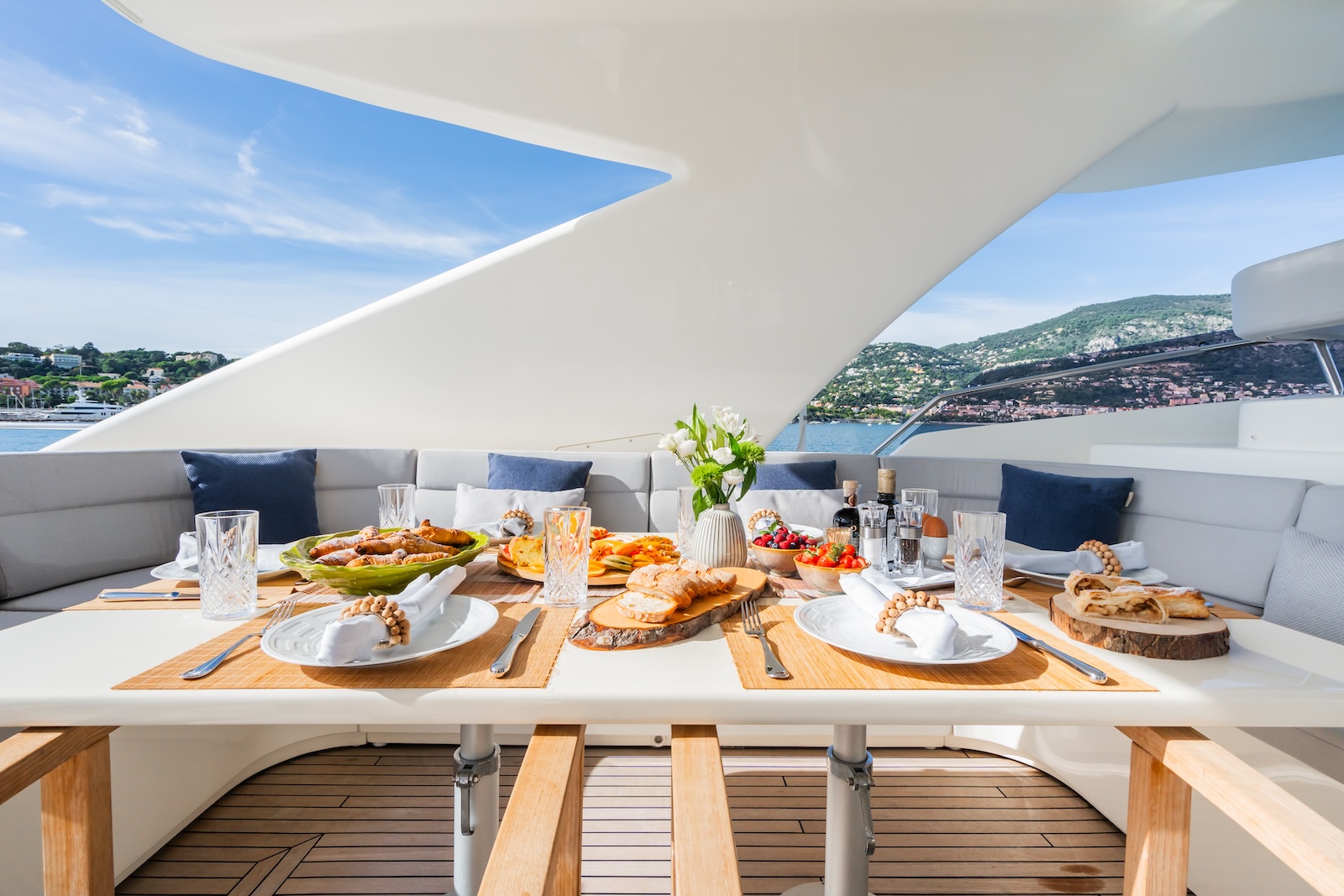 [MOTOR-YACHT-PORT-GHALIB]-7698-5.jpg
