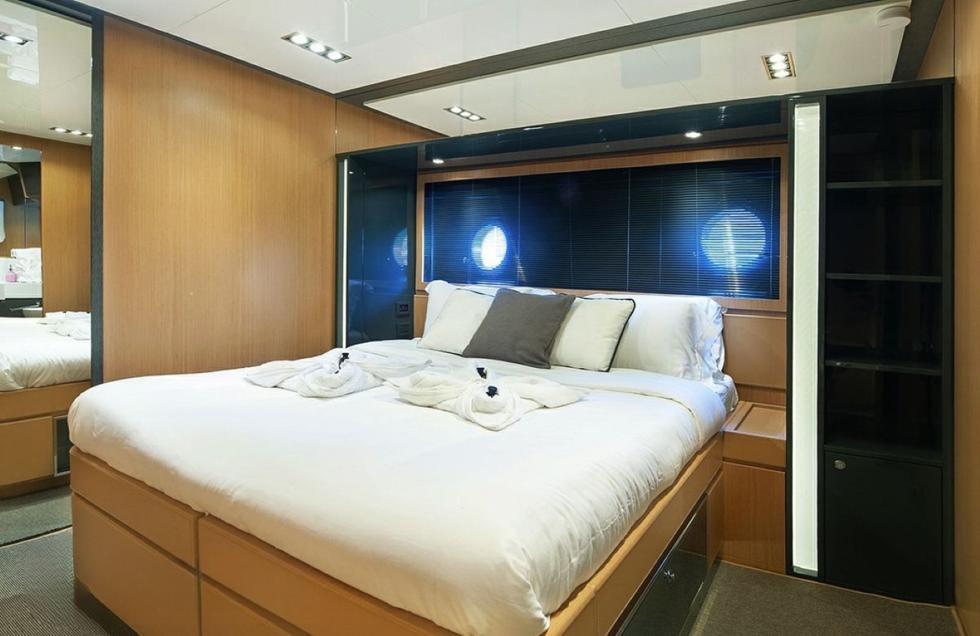 [MOTOR-YACHT-RHINO]-7506-10.jpg