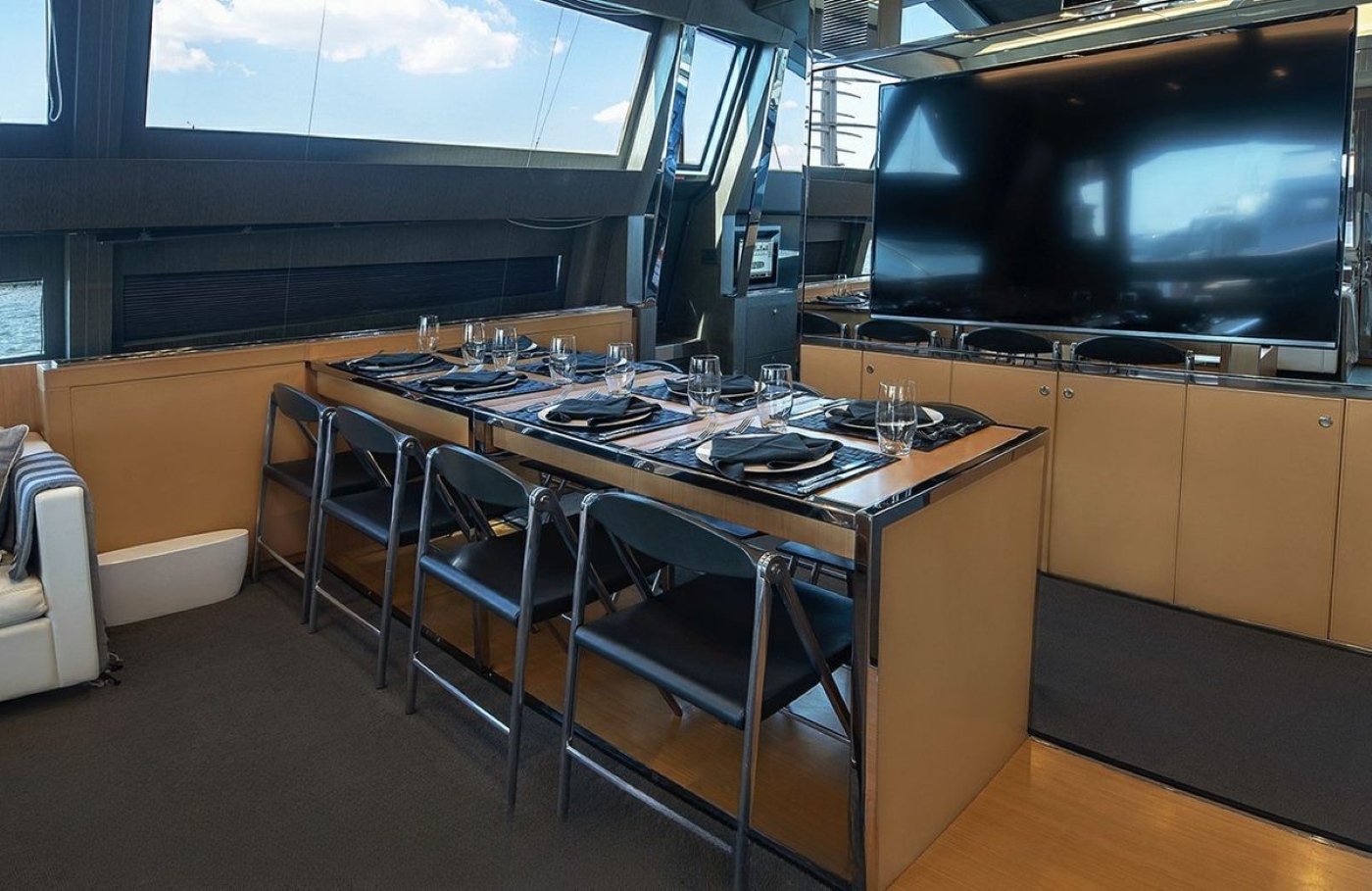 [MOTOR-YACHT-RHINO]-7506-7.jpg