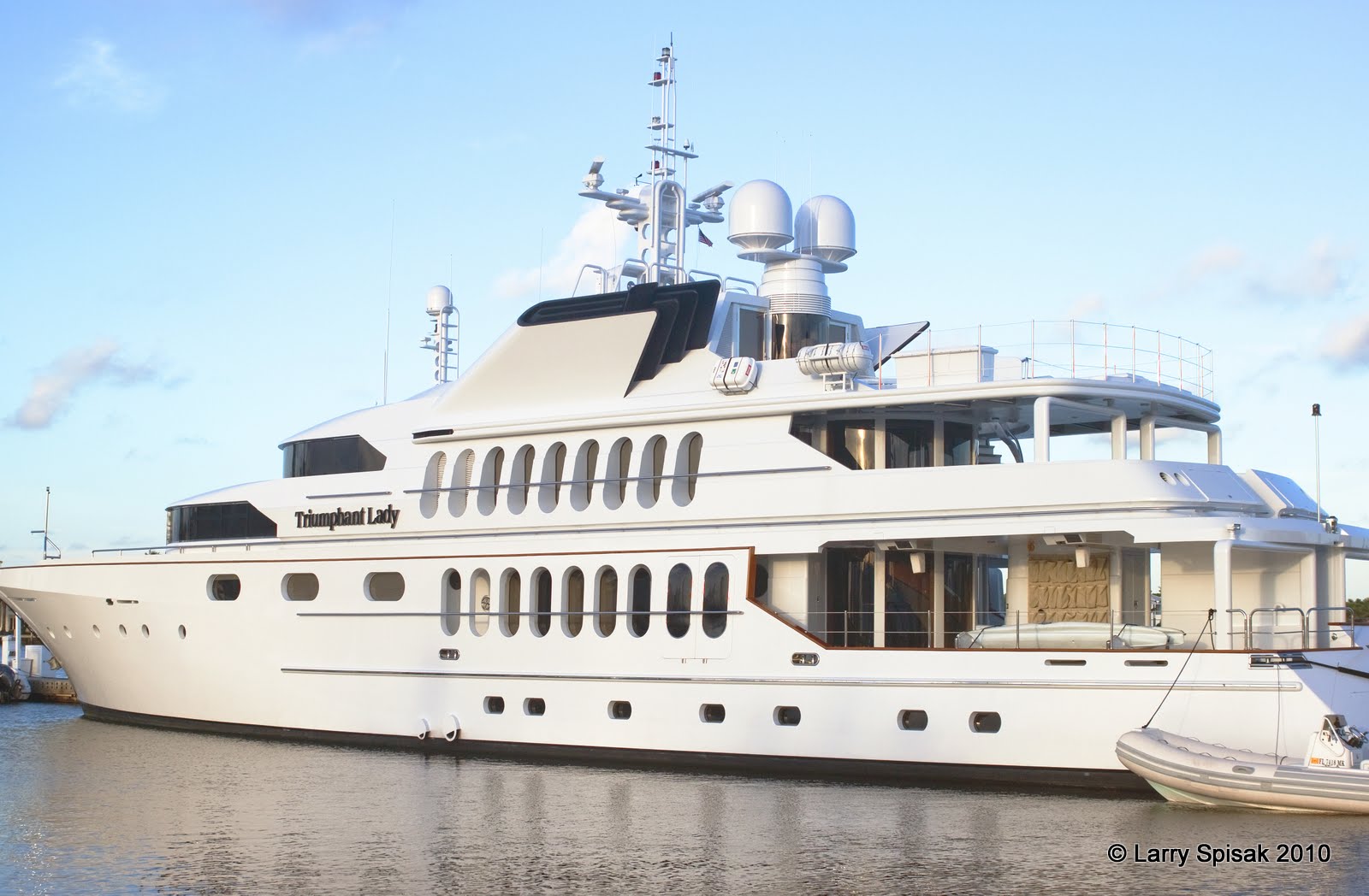 [MOTOR-YACHT-TRIUMPHANT-LADY]-7275-1.jpg