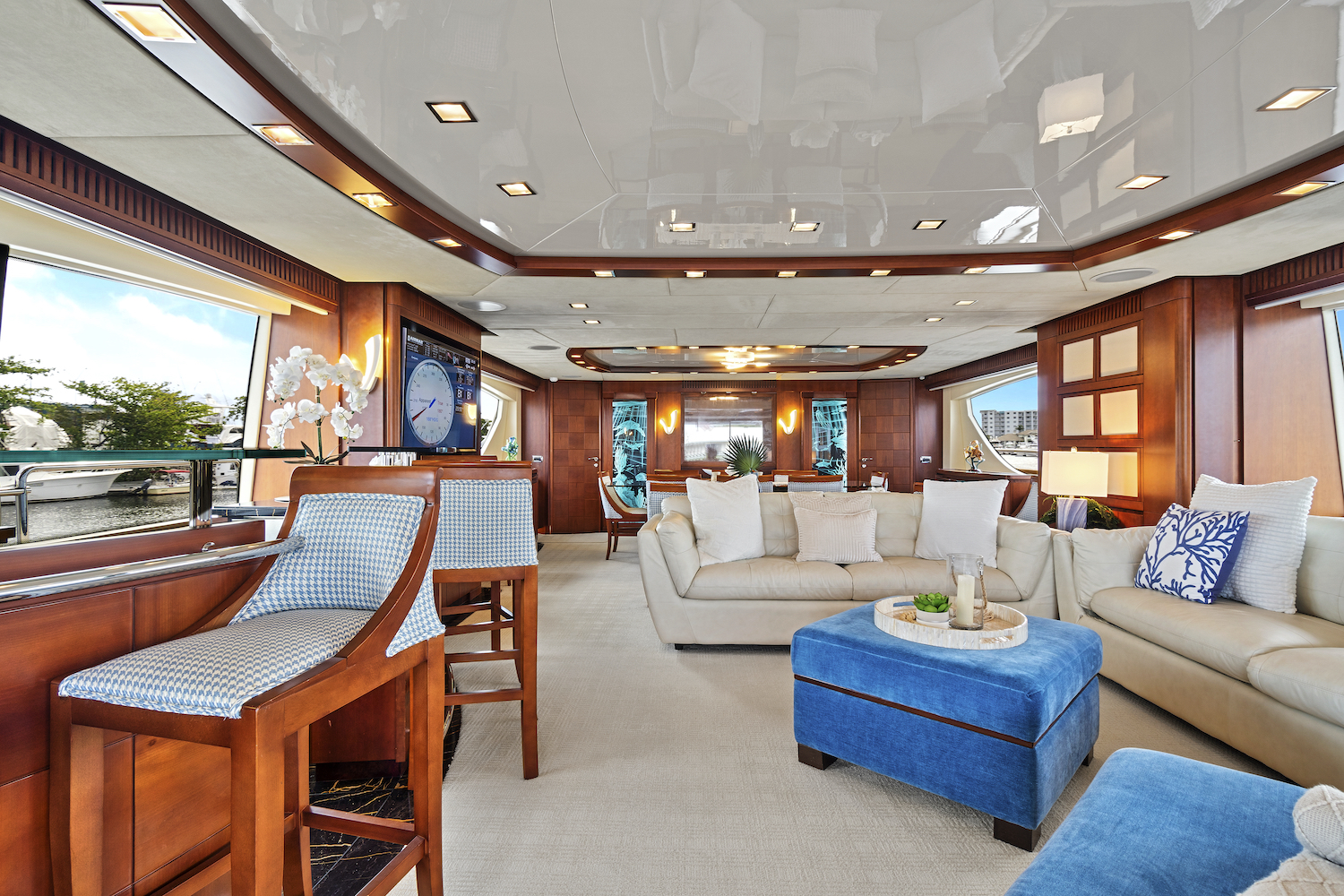 [MOTOR-YACHT-VIVERE]-7843-12.jpg