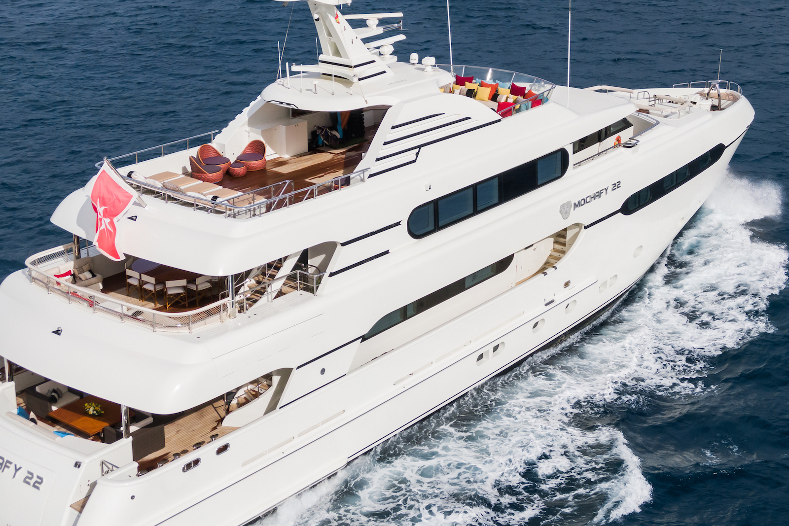 1.2 Luxury yacht MACHAFY22.jpg