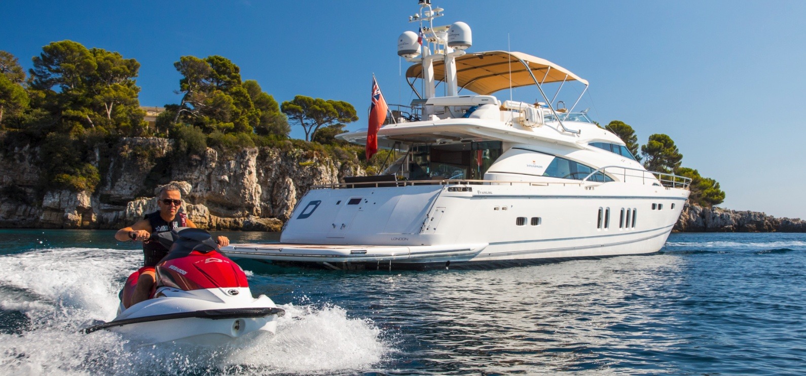 102 Luxury yacht D5.jpg