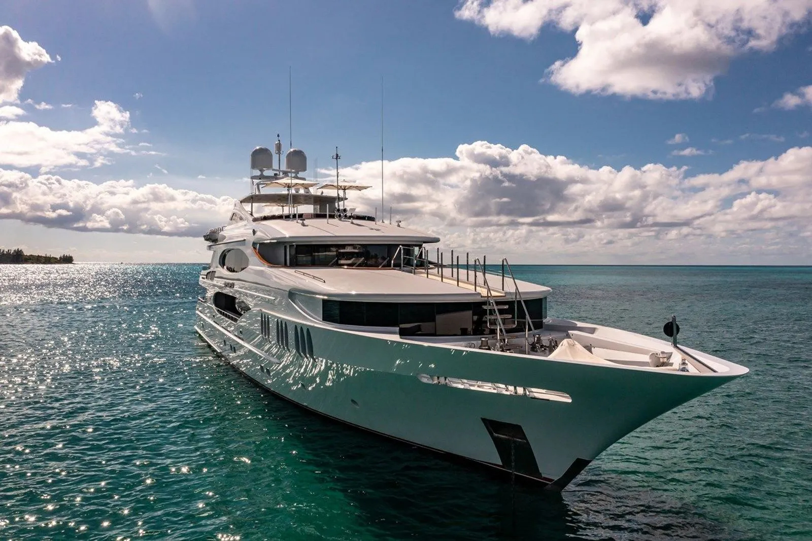 103 Motor yacht IMPROMPTU.jpg