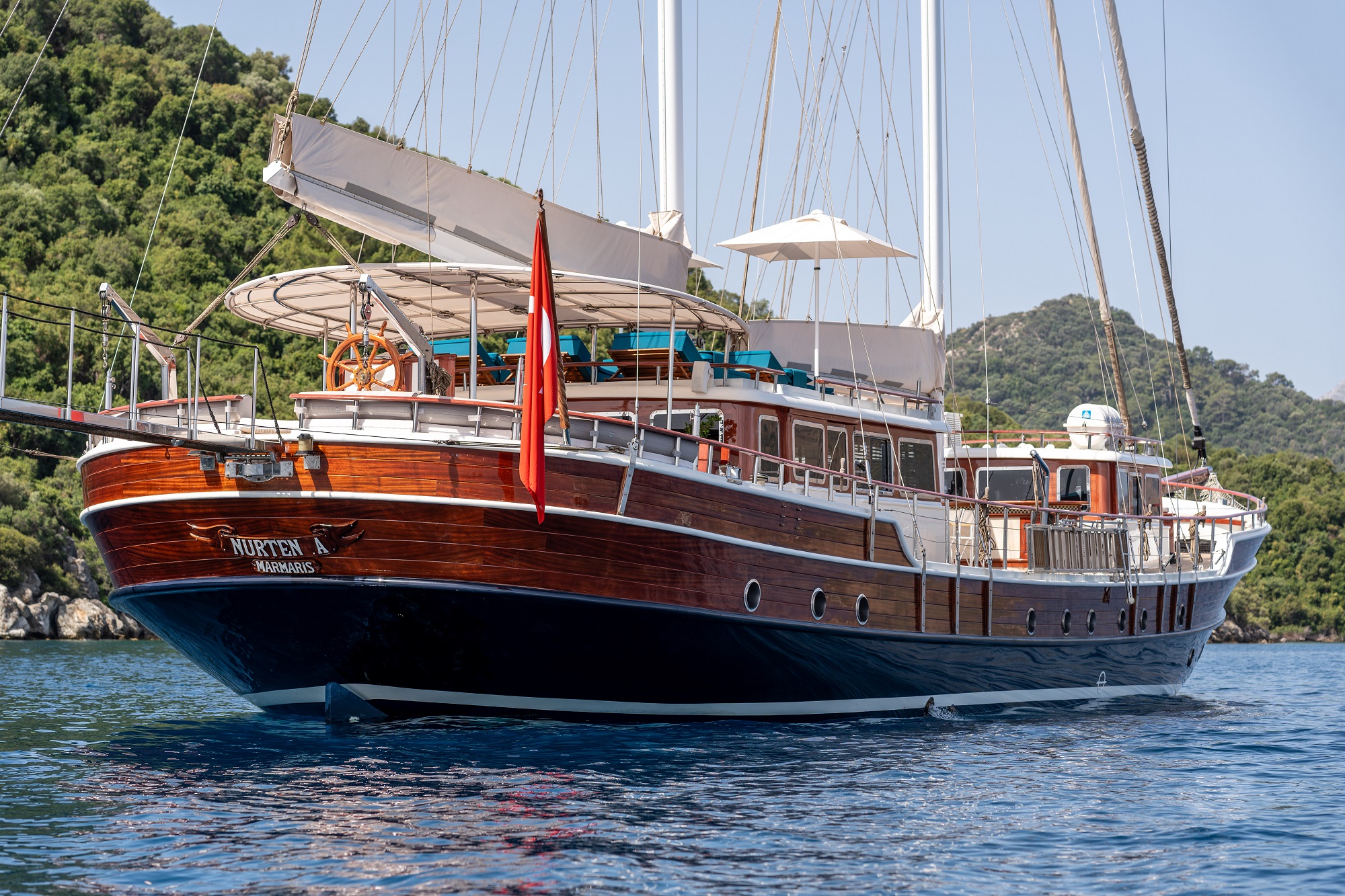 103 Superyacht NURTEN A.jpg