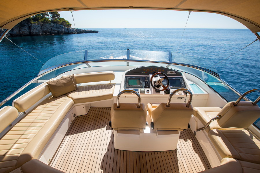 201 Flybridge.jpg