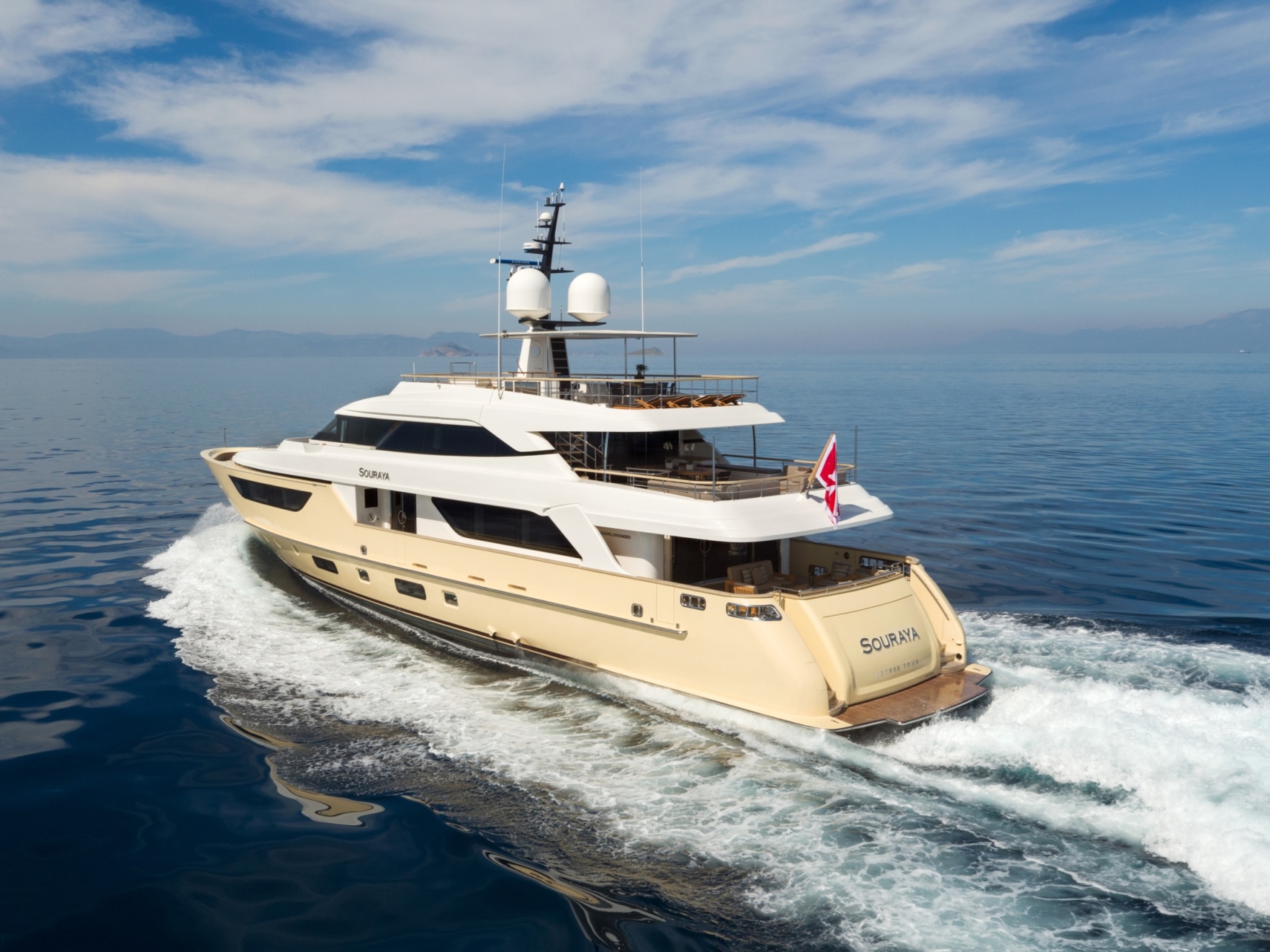 38m Sanlorenzo SOURAYA - Running port view.jpg