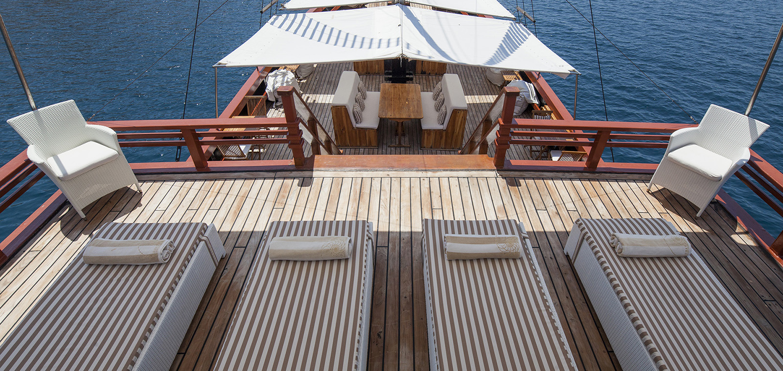 3_phinisi_sailing_raja_ampat_indonesia_samata.jpg