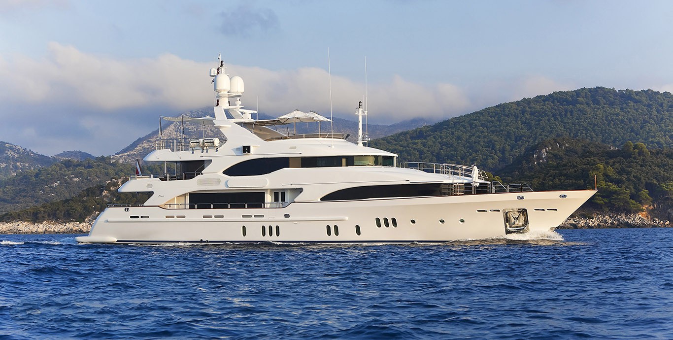 43m Benetti Vision superyacht.jpg