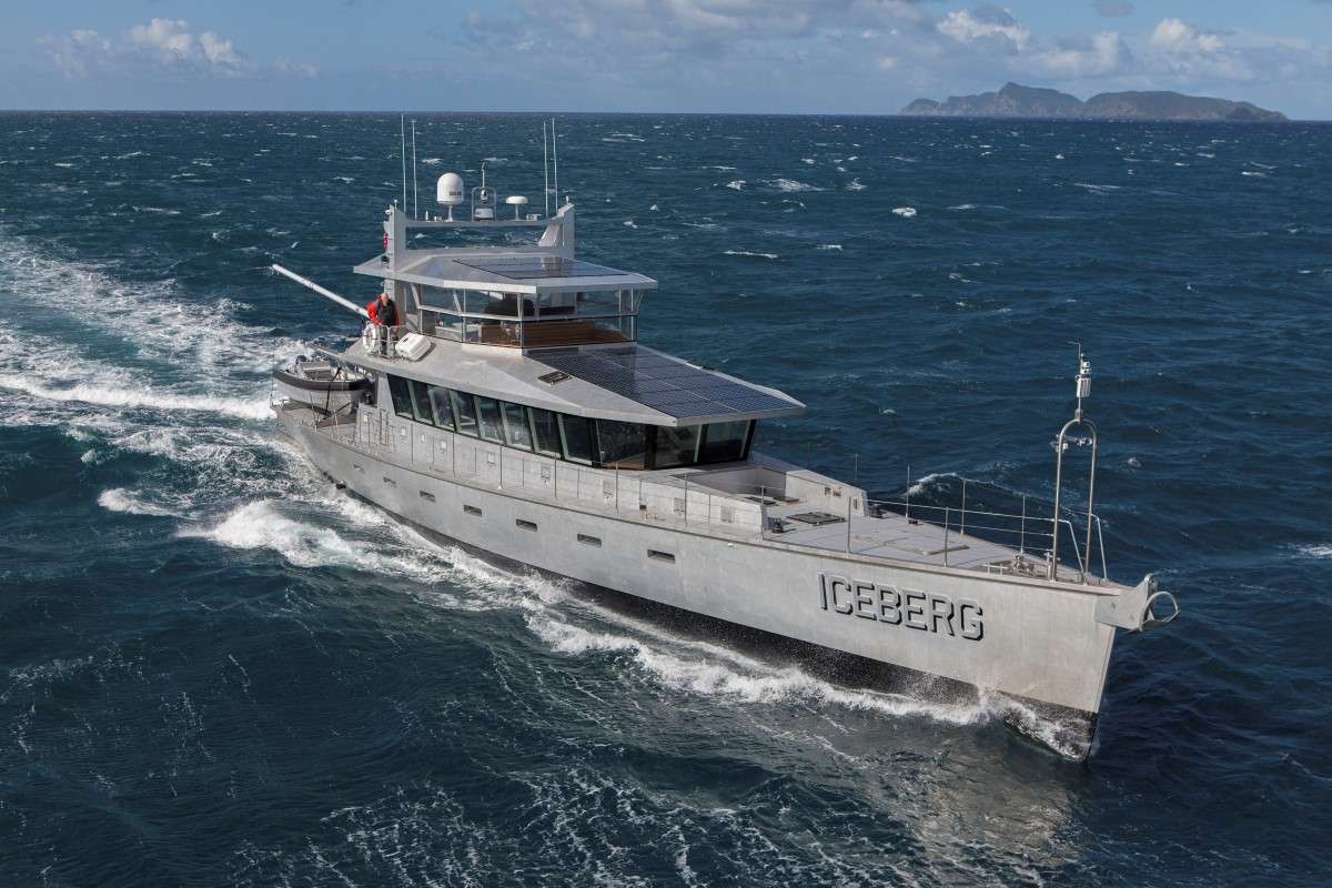 Dashew Offshore