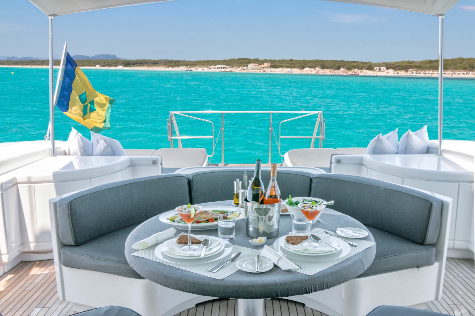 Aft deck dining.jpg