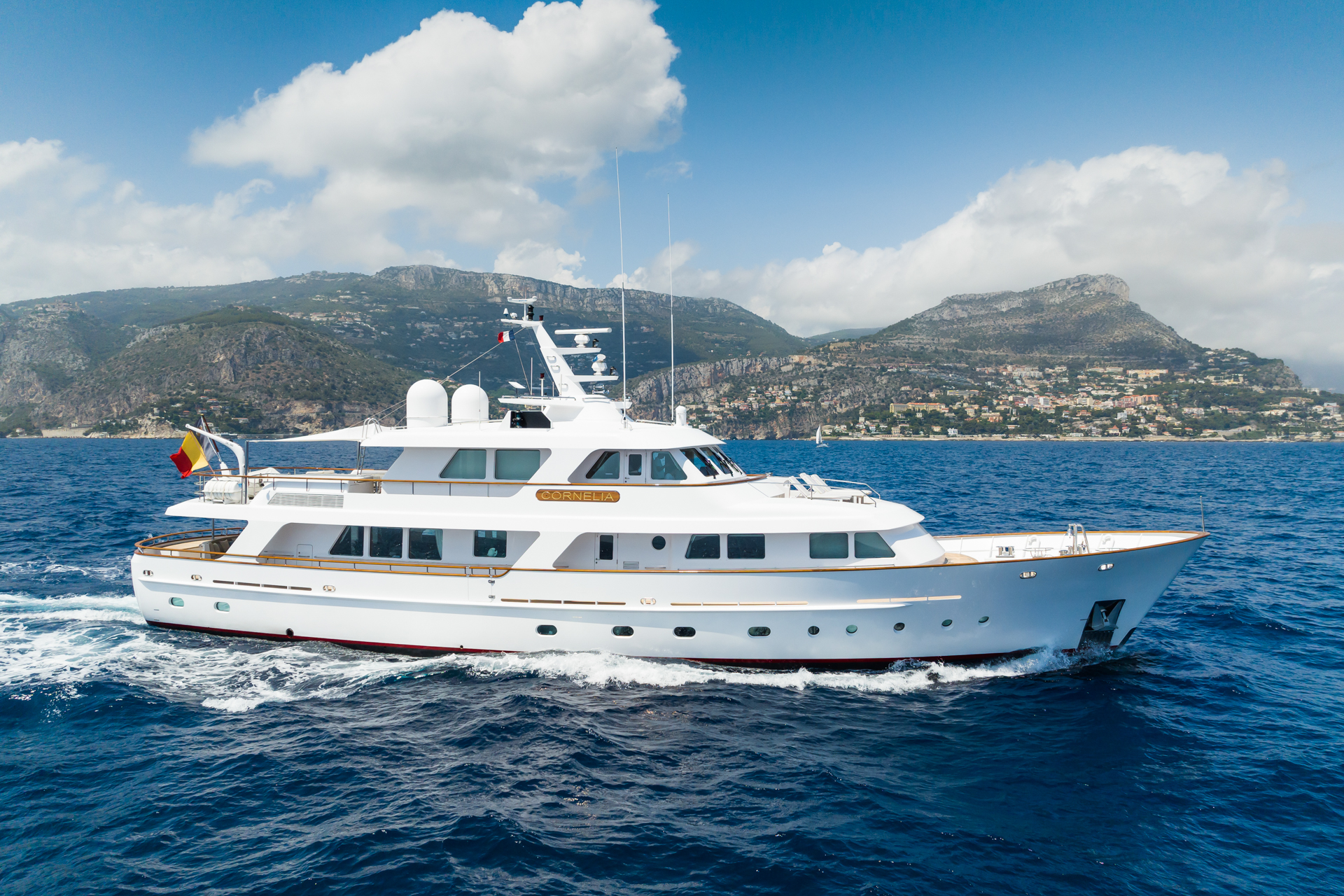 Cornelia yacht profile.jpg