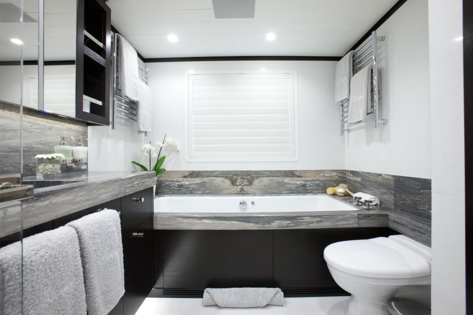 Ensuite  00011.jpg