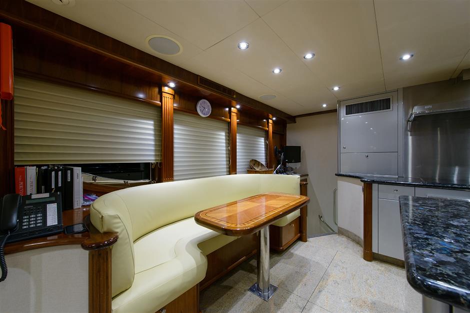 Interior 00015.jpg
