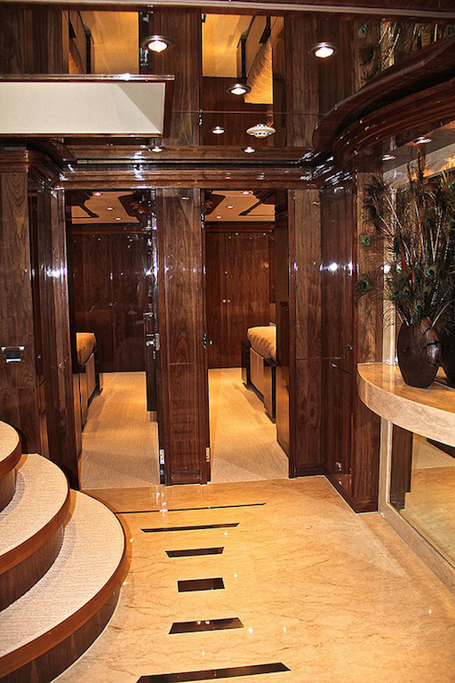 Interior00003.jpg