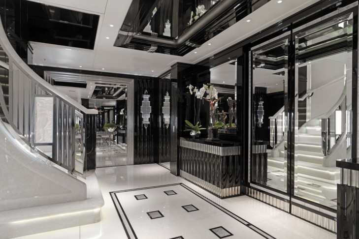 Lobby and staircase00001.jpg