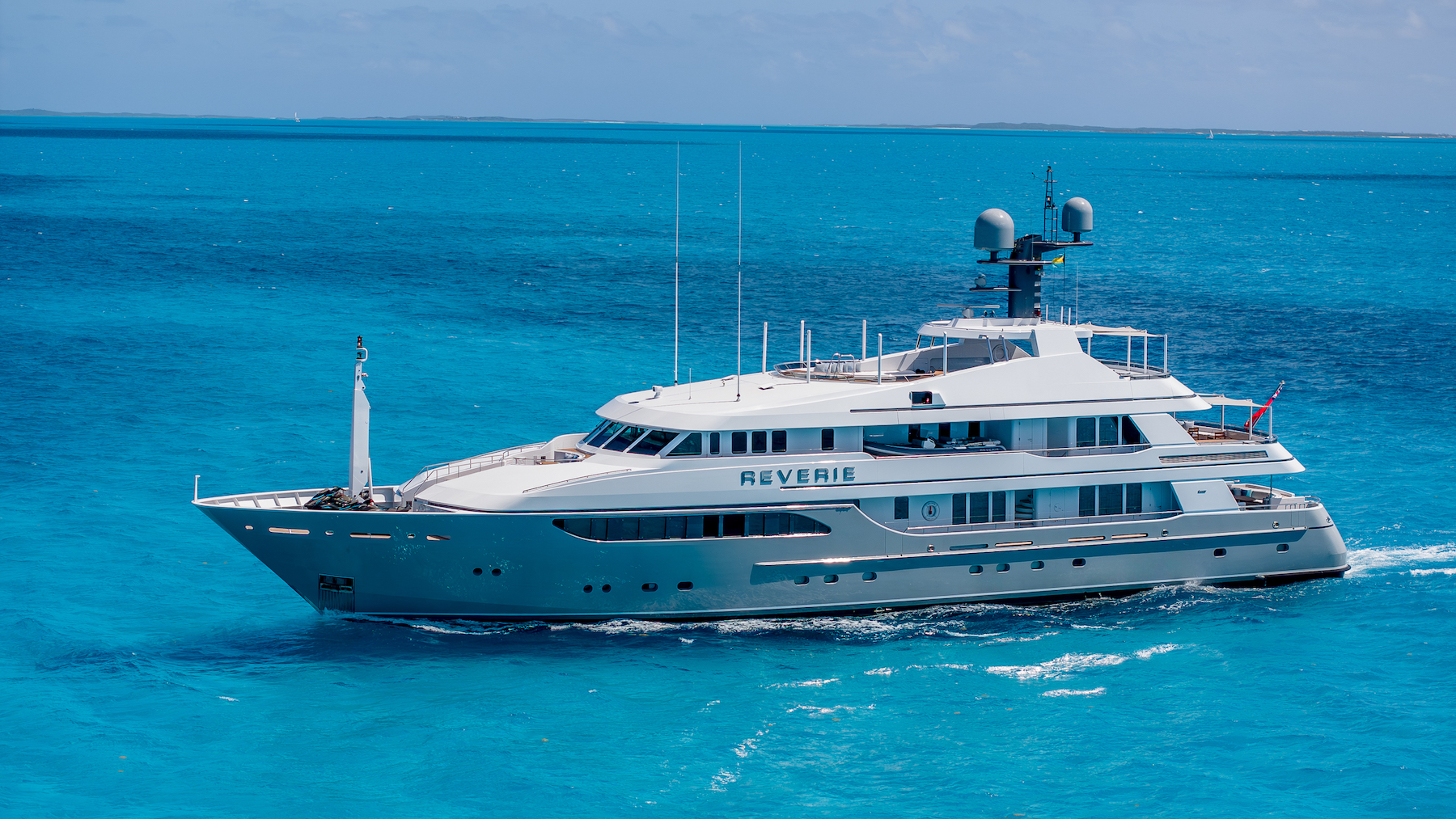 Luxury superyacht REVERIE.jpg