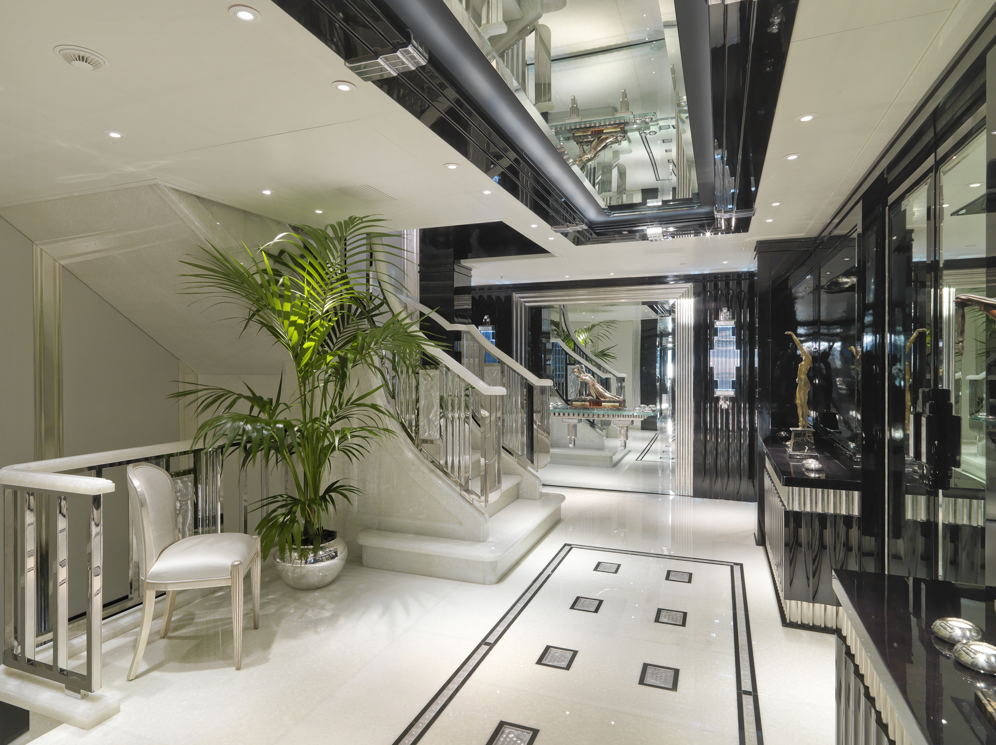 Main deck lobby.jpg