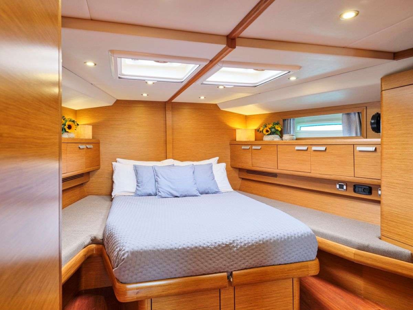 Master Stateroom (2).jpg
