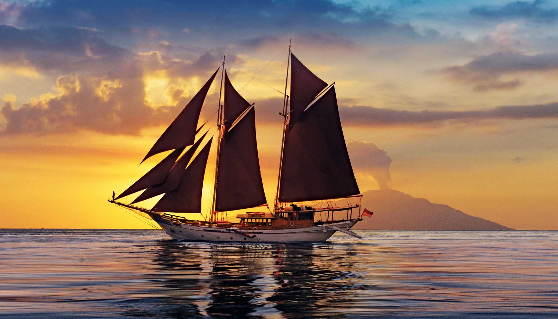 Perfect yacht to enjoy cocktails at sunset.jpg