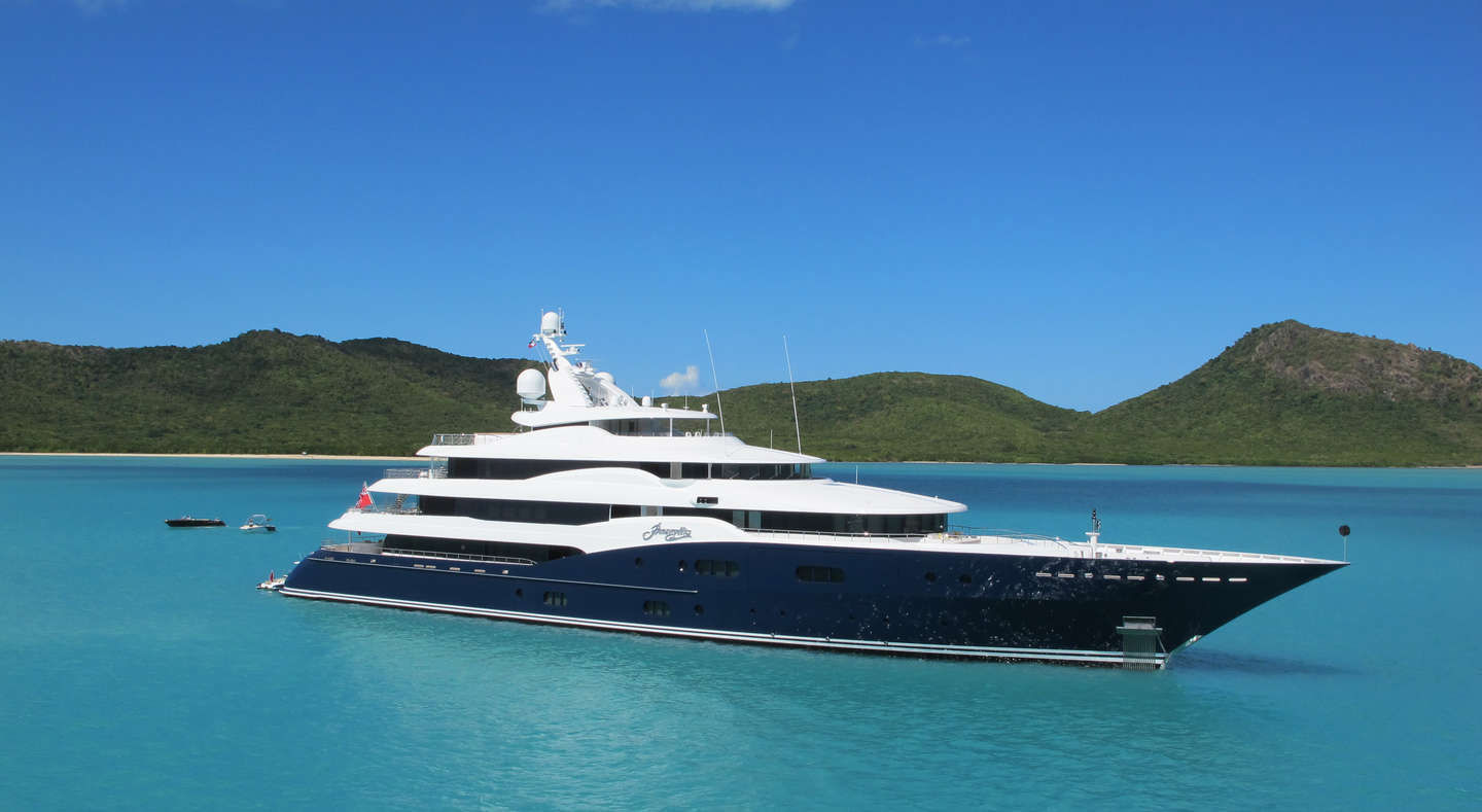 Raised pilothouse mega-yacht - AMARYLLIS.jpg