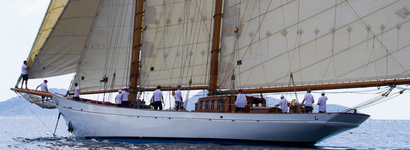 Under sails  00004.jpg