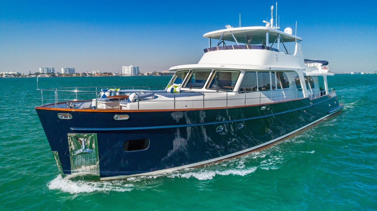 Vicem Motor Yacht MONI - Main shot.jpg
