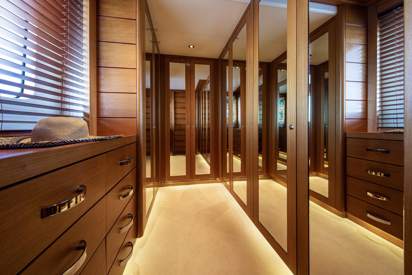 Walk in wardrobe.jpg