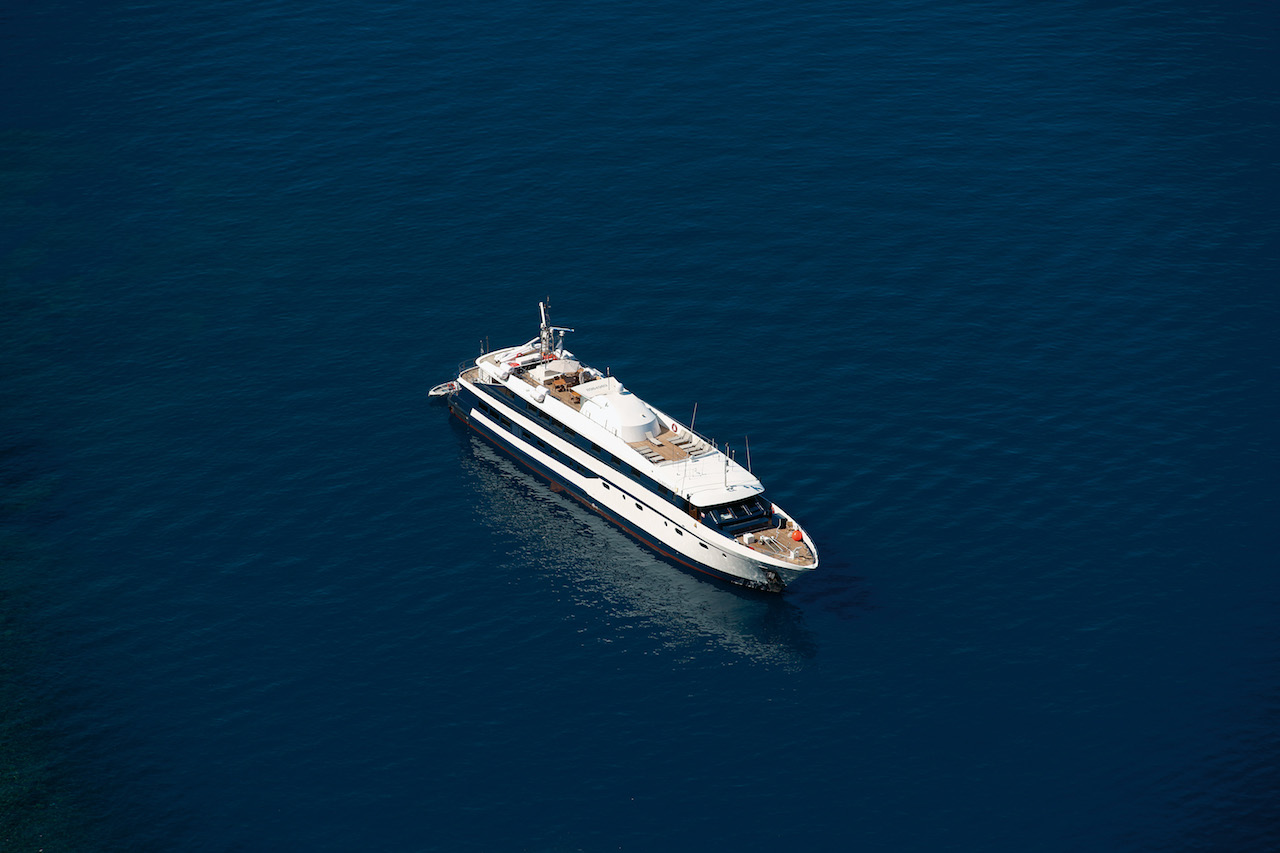 Yacht HARMONY G - Porfile 3.jpg