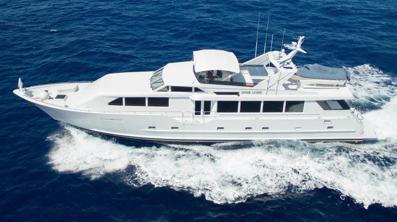Yacht TURN LEFT by Broward - sistership 3.jpg