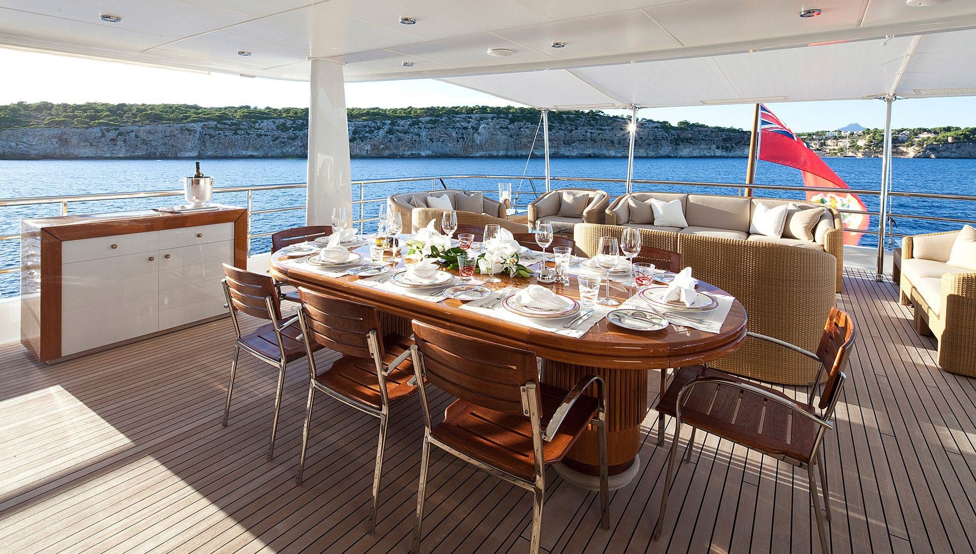 aft deck dining and seating area.jpg