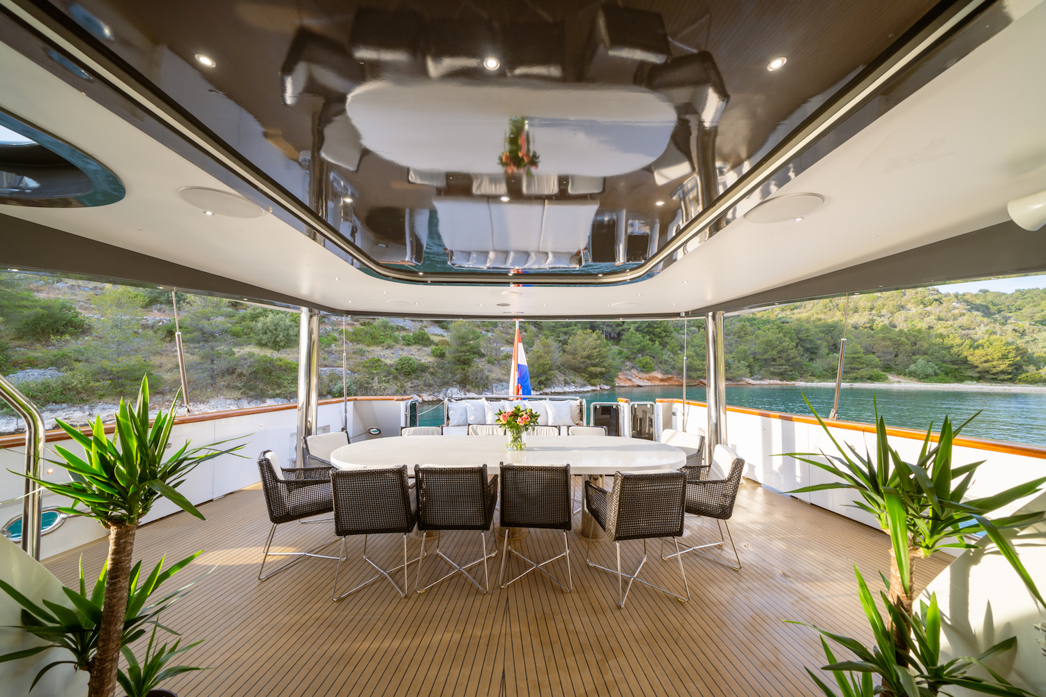 alfresco dining area  .jpg