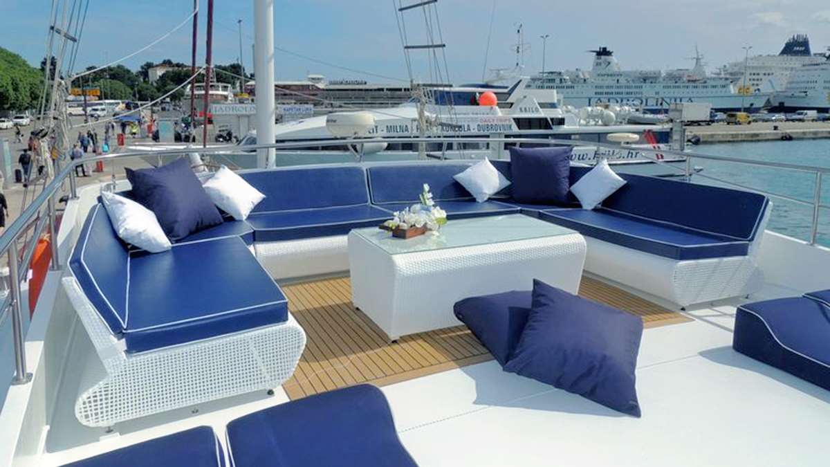 ample space on deck.jpg