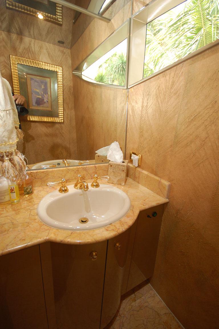 bathroom sink.jpg