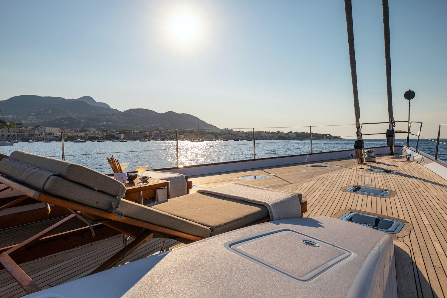 deck  ©YachtShot .jpg