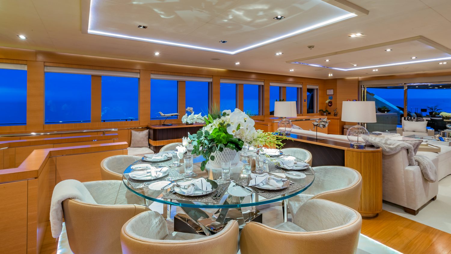 dining area inside.jpg