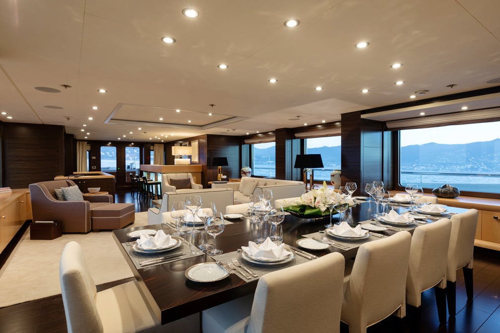 elegant dining area.jpg