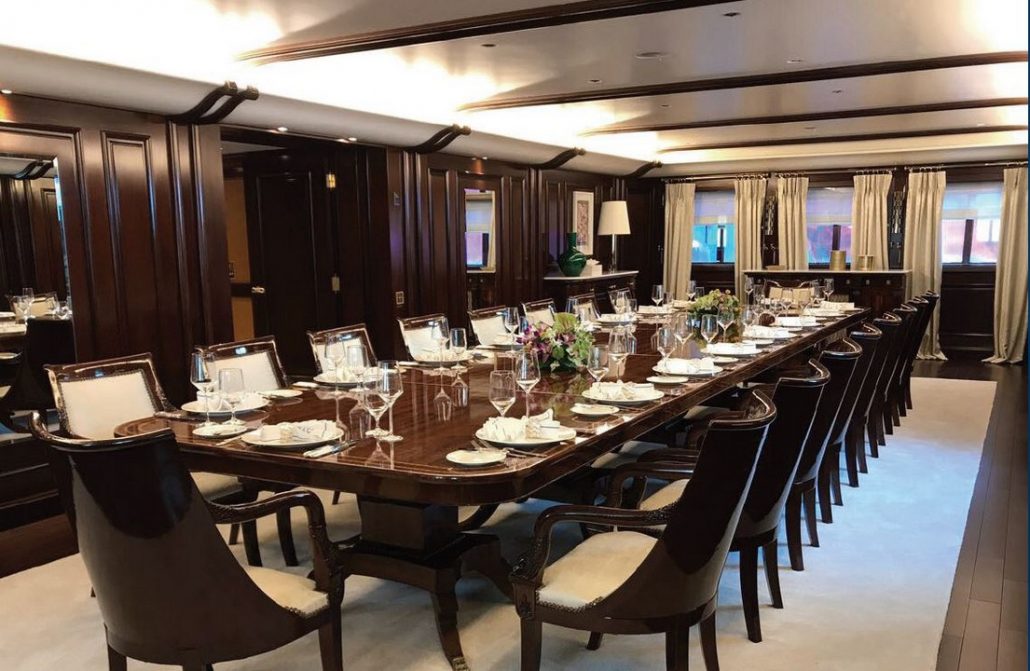 elegant dining table .jpg